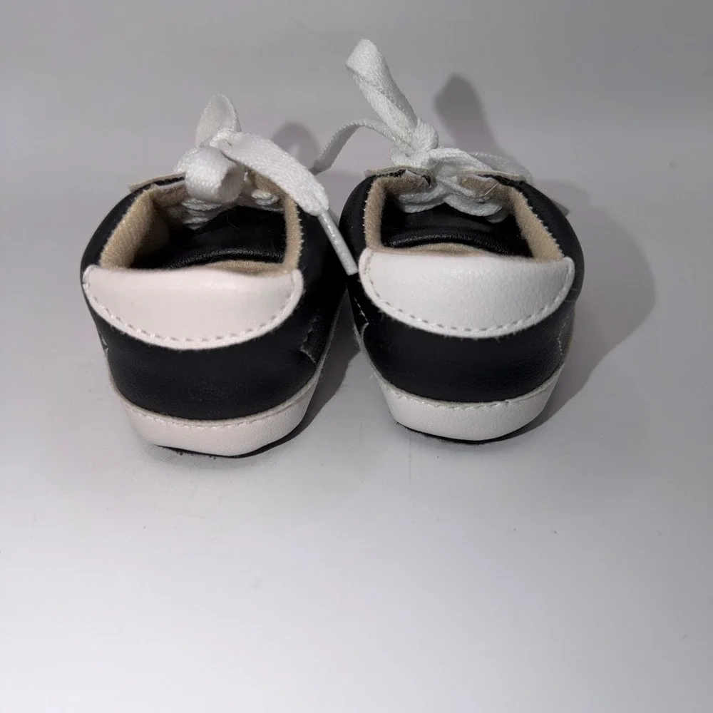 Unbranded Baby Size 1 Black White Gold Glitter Star Sneakers‎ Pre-Walker Shoes